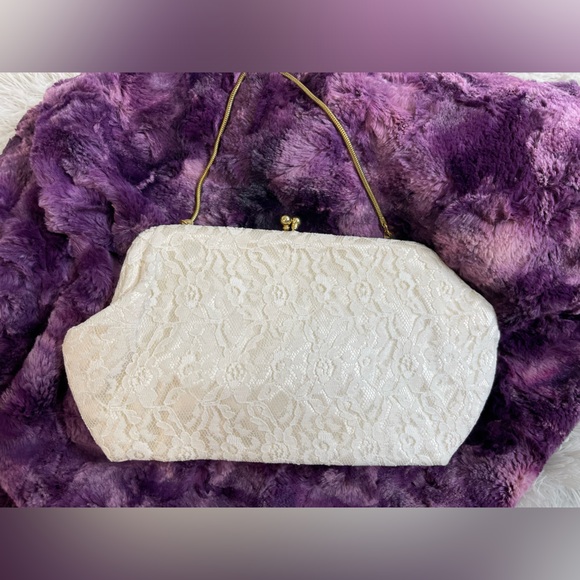 Wedding/Prom Clutch Bag with Gold Chain - Picture 3 of 4